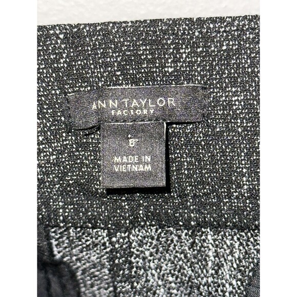 Ann Taylor Factory Women's Dress Pants Size 8 Black White Houndstooth Straight - Picture 3 of 3